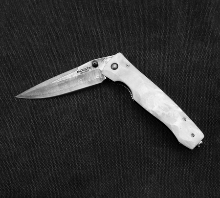 Mcusta Elite Corian Damascus VG-10 8,5 cm